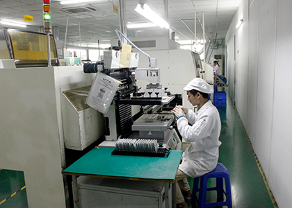 公司工作人員1(圖1) 公司工作人員